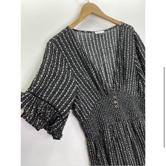 Patrons Of Peace Black Flower Power Cropped Jumpsuit Size Medium (fits like Lg) - Picture 2 of 9